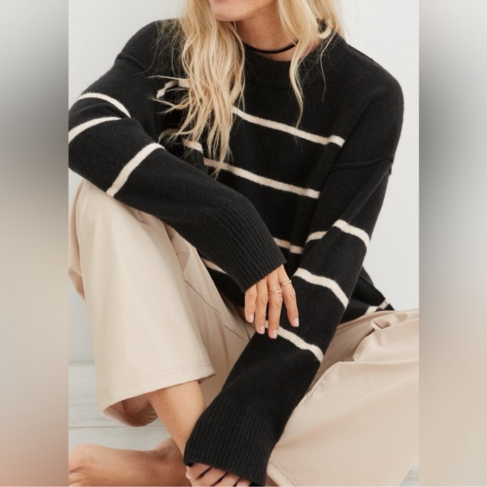 Aerie Unreal Crewneck Sweater in Black and Cream Striped